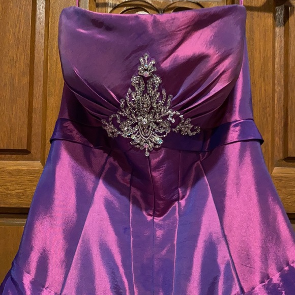 Night Moves size 8 formal - Picture 2 of 10